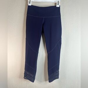 Lululemon Emerge Renewed Crop Full-On Luon Nightfall size 4